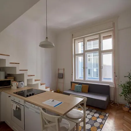 Downtown W18 Budapeşte