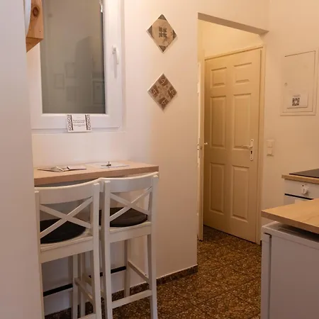 Apartment Downtown W18 *